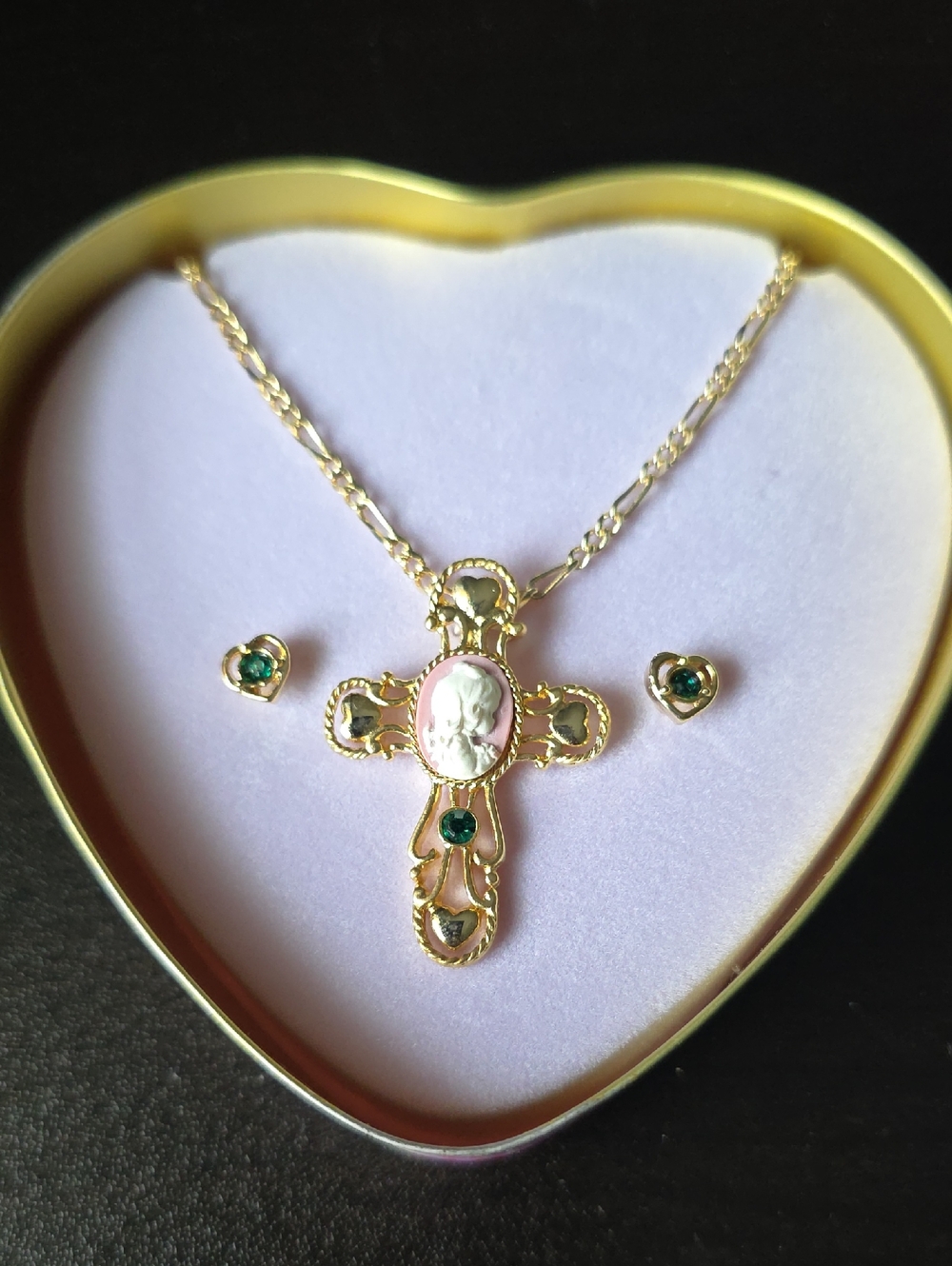 Vintage Precious Moments Cameo Cross Necklace and Emerald Heart Stud Earrings